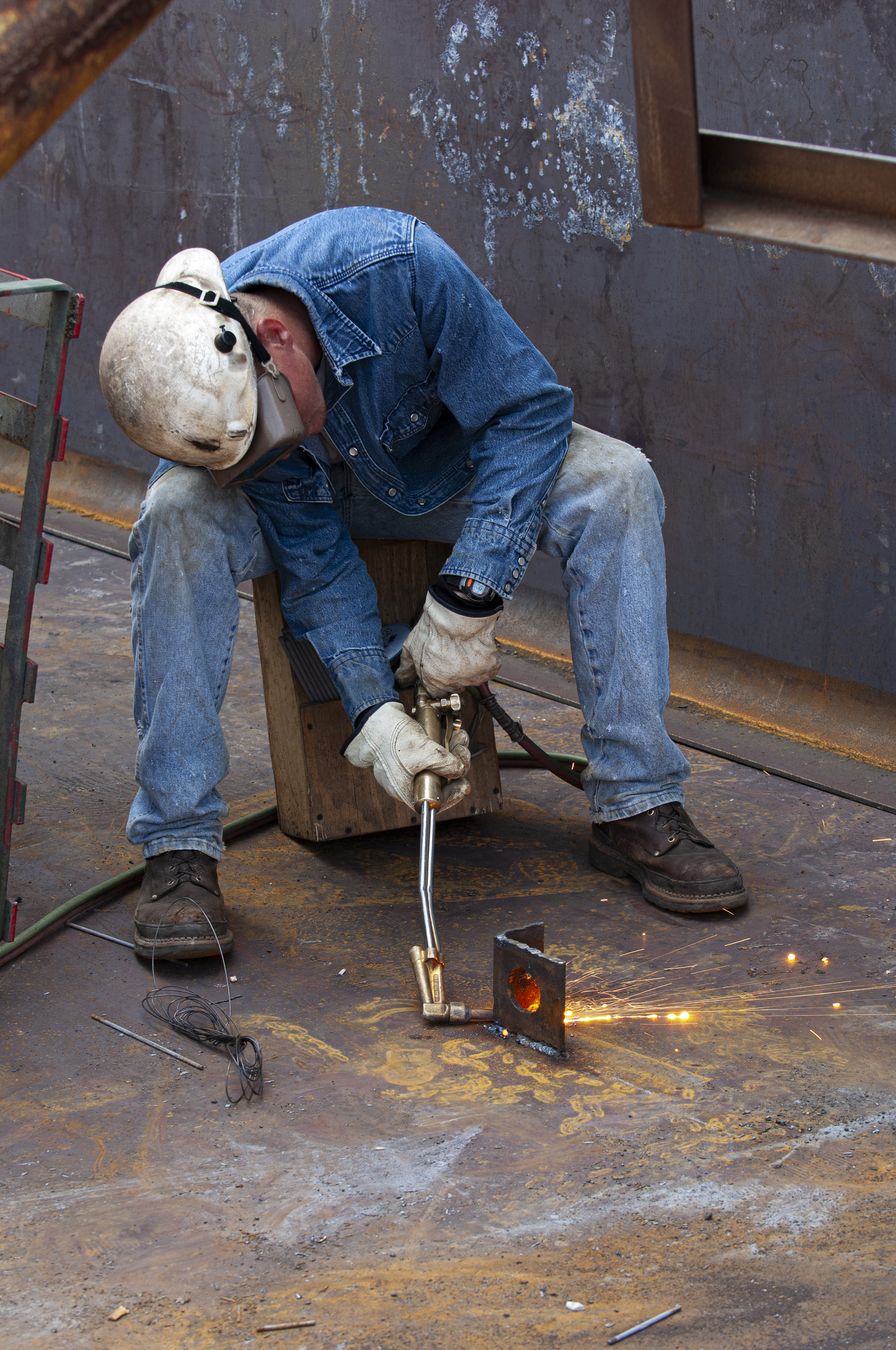 Removing lift point tab